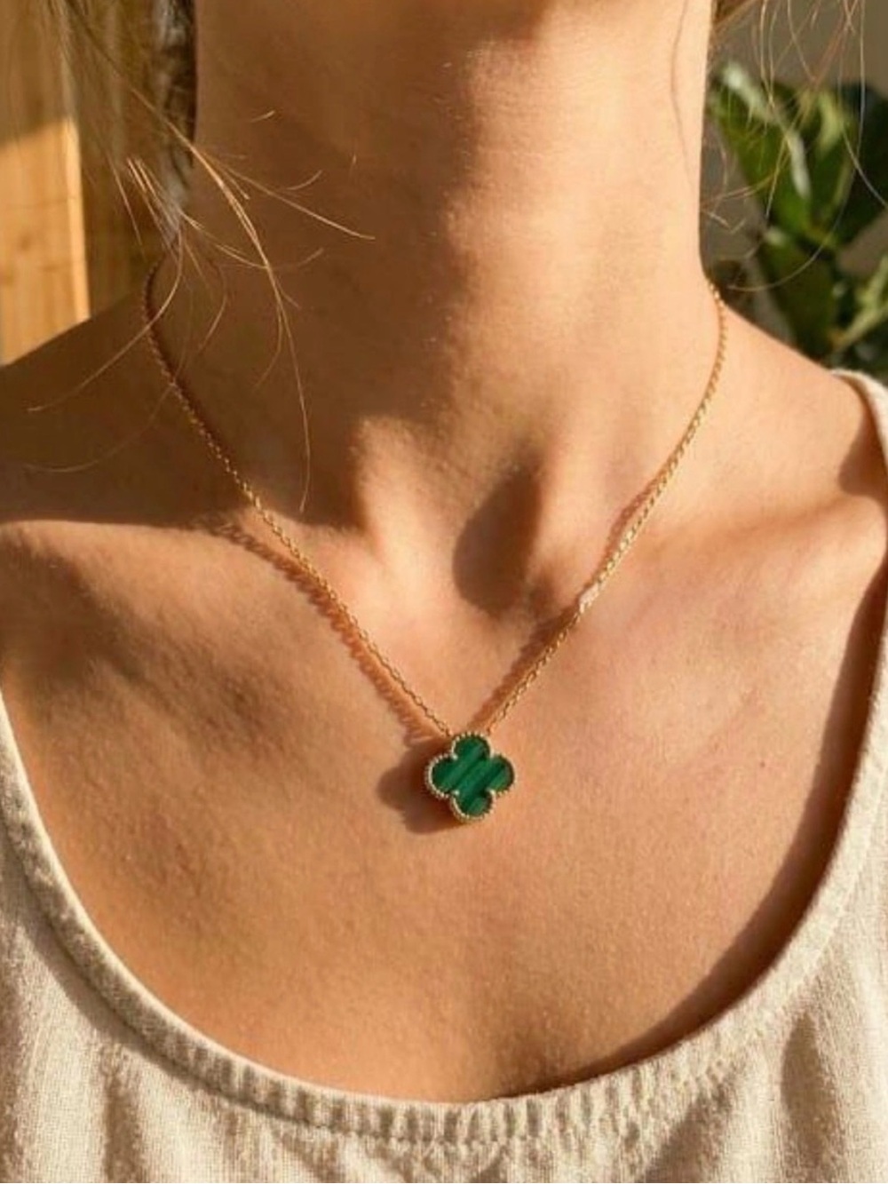 Alhambra Style Green Clover
Pendant Necklace - Gold